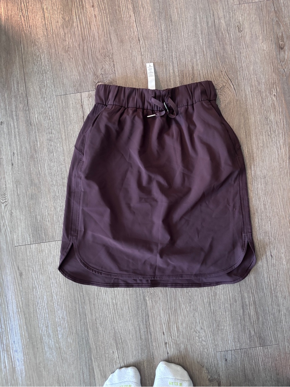 lululemon plum drawstring athletic skirt